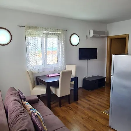 Apartment Mery *