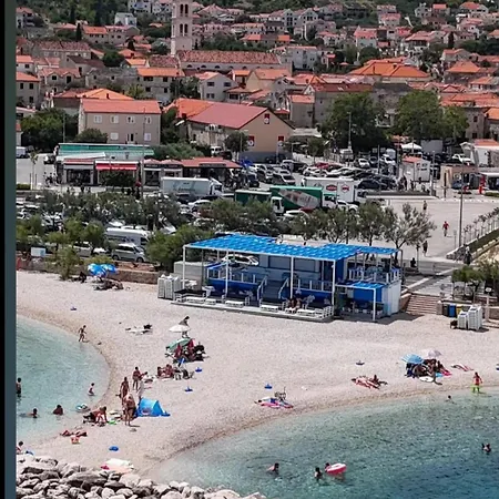 Mery Appartement Supetar