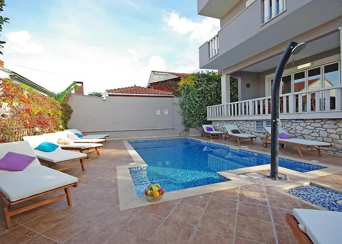 Mery شقة سوبيتار