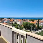 Mery Lägenhet Supetar