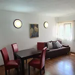 Mery Lägenhet Supetar